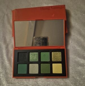 Hung Vanngo Eyeshadow Palette Generous Greens & Yellows *PLEASE READ*